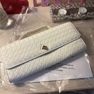 Brightening White Eye Cream